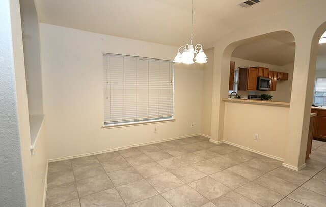 3-bedroom rental at 531 Rattler Blf in San Antonio, TX — photo 5