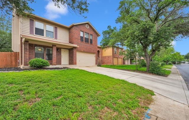 3-bedroom rental at 7502 Beaver Tree in San Antonio, TX — photo 2