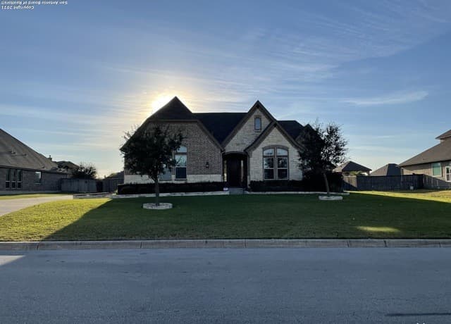 4-bedroom rental at 5923 Dewdrop Ln in Converse TX