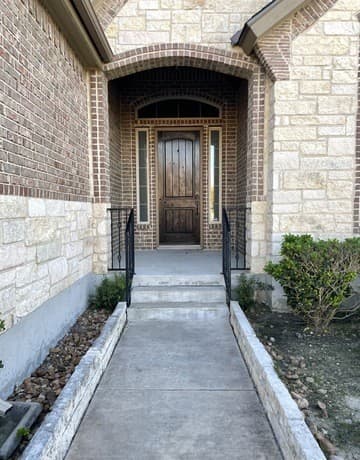 4-bedroom rental at 5923 Dewdrop Ln in Converse, TX — photo 4
