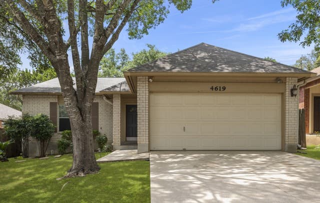 3-bedroom rental at 4619 Rock Nettle in San Antonio, TX — photo 2