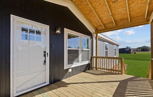 3-bedroom rental at 2354 Stevens Rd in Somerset, TX — photo 4