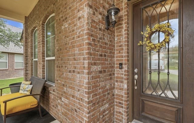 5-bedroom rental at 26203 Shady Acres in San Antonio, TX — photo 5