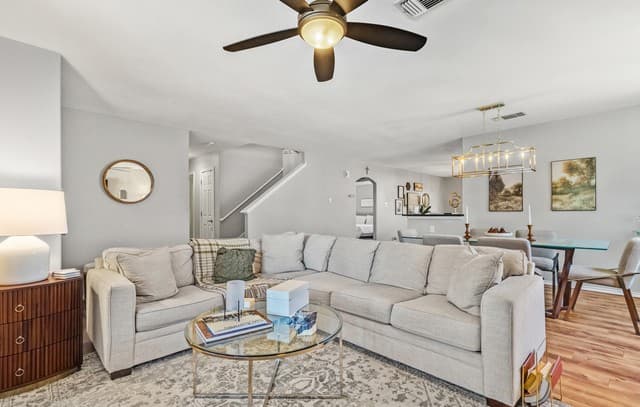 4-bedroom rental at 3515 Whisper Gln in Schertz, TX — photo 3