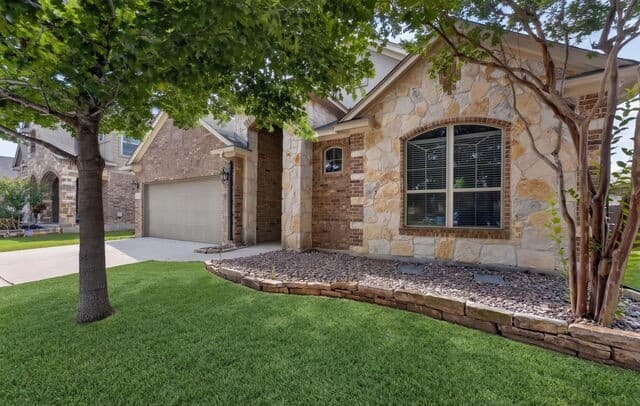 4-bedroom rental at 2932 Sunridge Dr in Schertz, TX — photo 3
