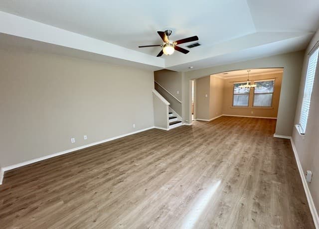 3-bedroom rental at 7707 Wexford Holw Unit 7707 in San Antonio, TX — photo 3