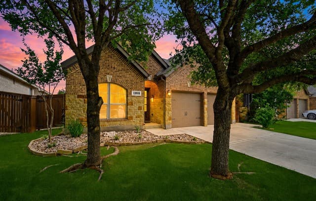 3-bedroom rental at 12019 Cathedral Peak in San Antonio, TX — photo 1