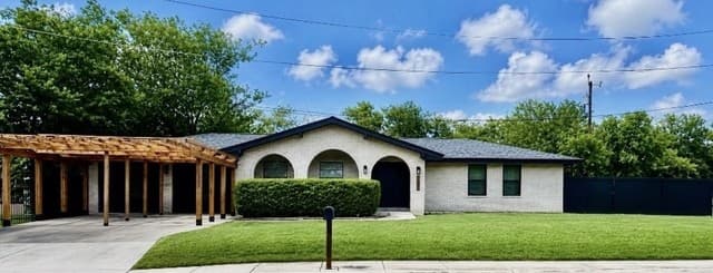 4-bedroom rental at 1103 Shadwell Dr in San Antonio, TX — photo 1
