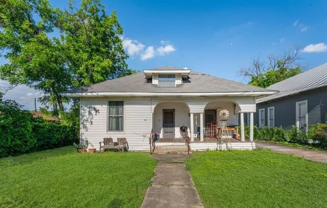 3-bedroom rental at 518 Willow St. in San Antonio, TX — photo 1