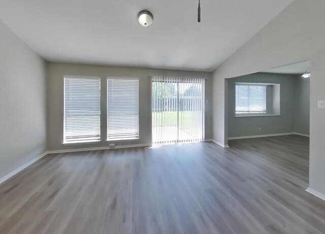 3-bedroom rental at 4911 Buckwheat in San Antonio, TX — photo 2