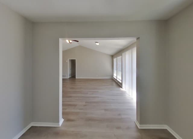 3-bedroom rental at 4911 Buckwheat in San Antonio, TX — photo 4