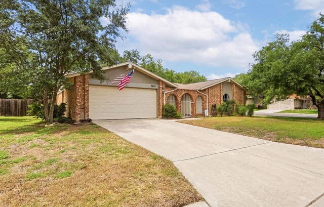 3-bedroom rental at 9603 Bay Vw in San Antonio, TX — photo 2