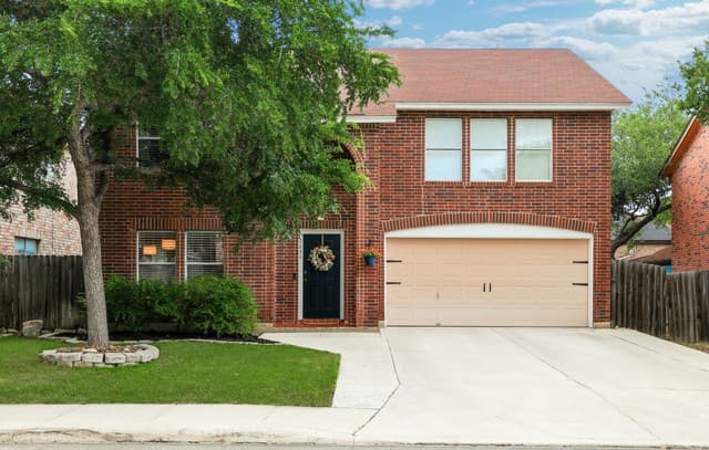3-bedroom rental at 7234 Autumn Park in San Antonio, TX — photo 1
