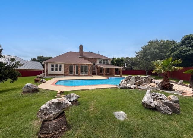 4-bedroom rental at 13419 Star Heights Dr in San Antonio, TX — photo 5
