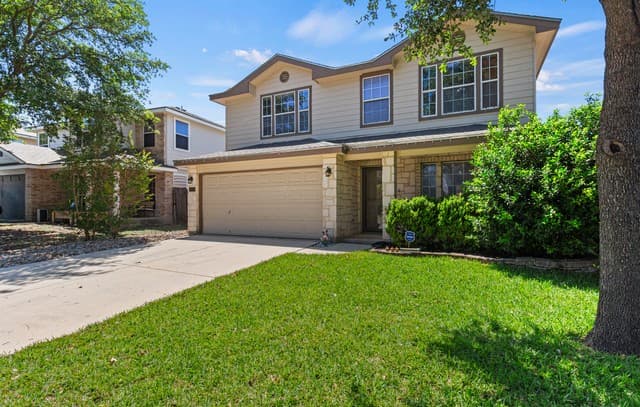 3-bedroom rental at 9719 Mustang Farm in San Antonio, TX — photo 3