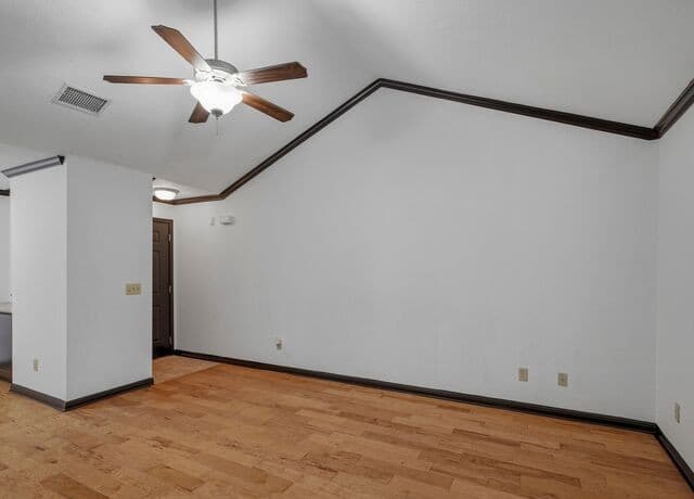 2-bedroom rental at 10955 Wurzbach Road Unit 1008 in San Antonio, TX — photo 5