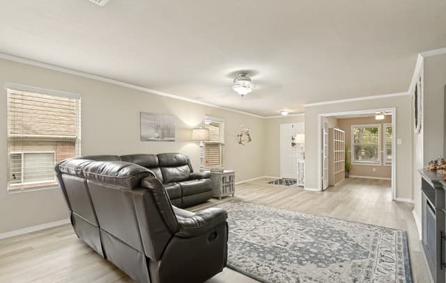 3-bedroom rental at 1648 Spice Spg in San Antonio, TX — photo 5