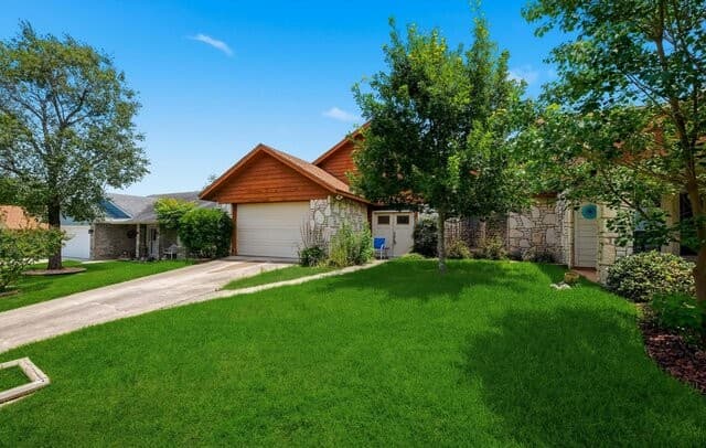 2-bedroom rental at 3813 Hunters Gln in Schertz, TX — photo 4
