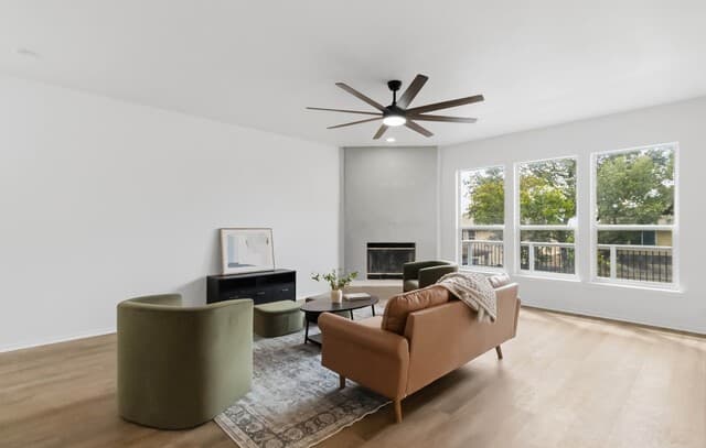 4-bedroom rental at 4930 Spyglass Vw in San Antonio, TX — photo 4
