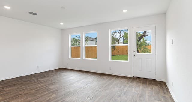 3-bedroom rental at 5218 Kenora Crest in San Antonio, TX — photo 5