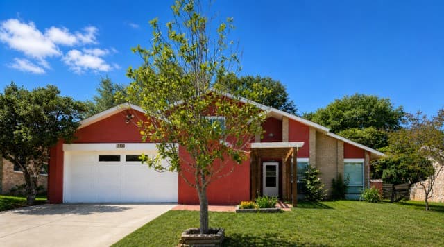 4-bedroom rental at 6419 Fishers Cv in San Antonio, TX — photo 1