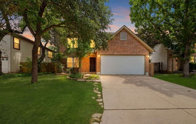 3-bedroom rental at 9406 Silverfeather in San Antonio, TX — photo 1