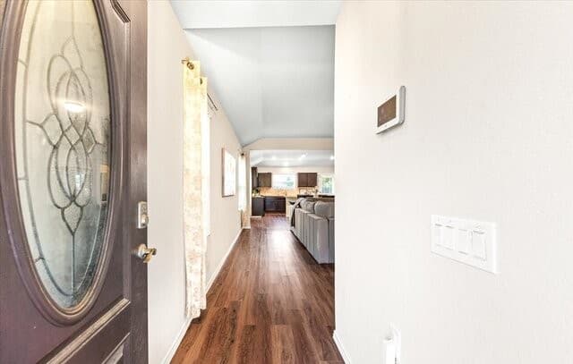 4-bedroom rental at 5911 Bridle Bend in San Antonio, TX — photo 5
