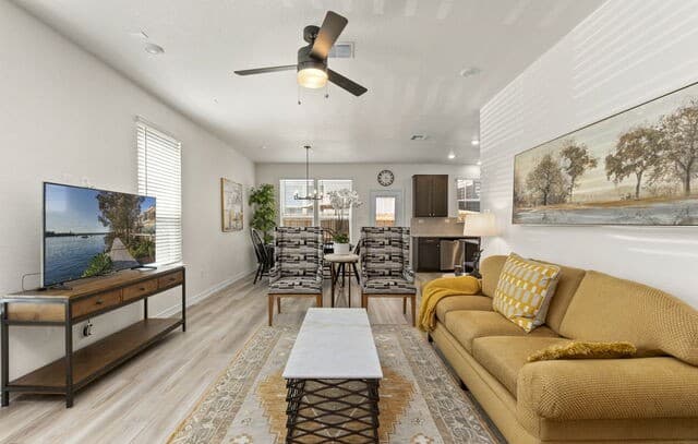 4-bedroom rental at 14839 Vance Jackson Unit #1101 in San Antonio, TX — photo 3
