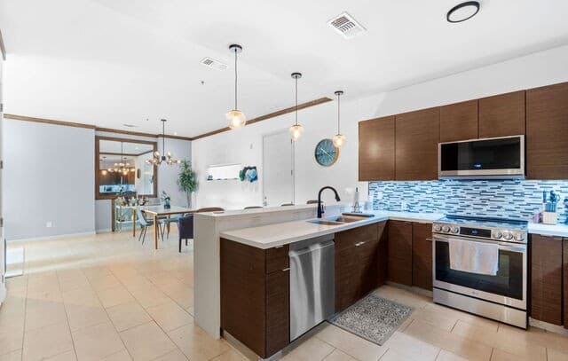 2-bedroom rental at 17902 La Cantera Unit UNIT 208 in San Antonio, TX — photo 2