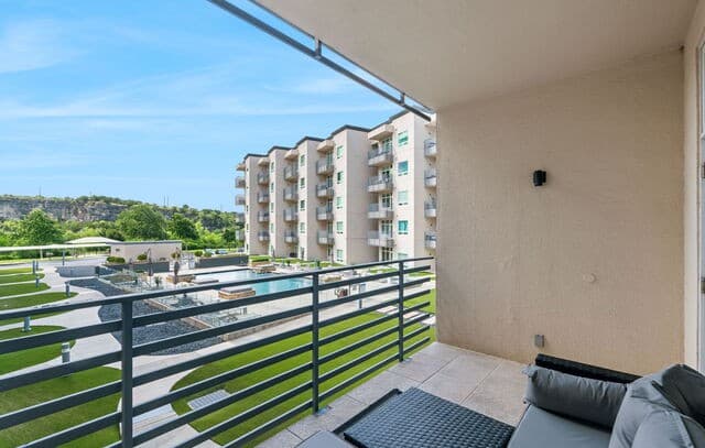 2-bedroom rental at 17902 La Cantera Unit UNIT 208 in San Antonio, TX — photo 5