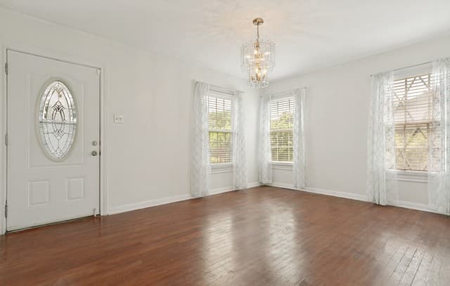 3-bedroom rental at 147 Ellana Claire St in San Antonio, TX — photo 5