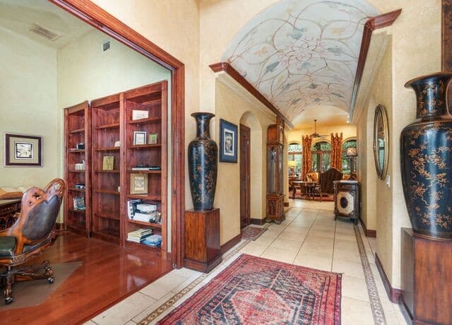 4-bedroom rental at 7 Park Mountain in San Antonio, TX — photo 3