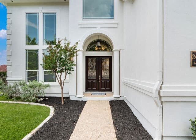 5-bedroom rental at 24703 Faraday in San Antonio, TX — photo 5