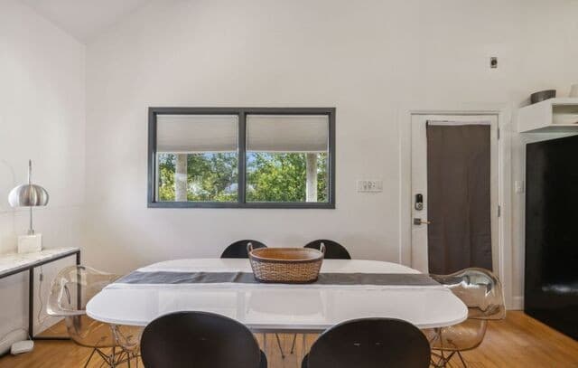 2-bedroom rental at 227 Claudia Unit 3 Unit 3 in San Antonio, TX — photo 4