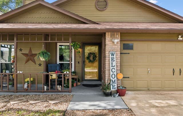 3-bedroom rental at 9558 Coolbrook in San Antonio, TX — photo 5