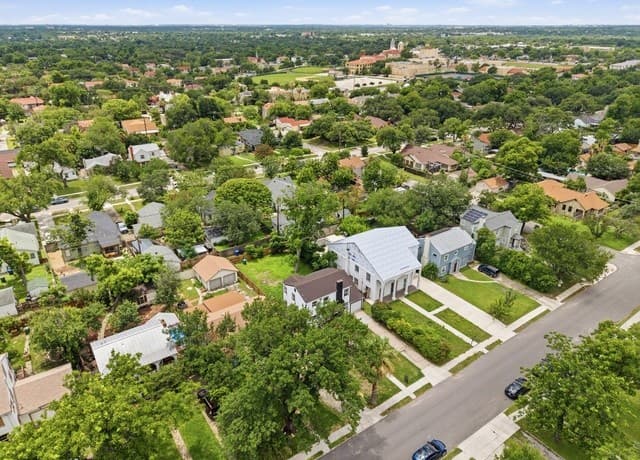 3-bedroom rental at 246 Quentin Dr in San Antonio, TX — photo 1