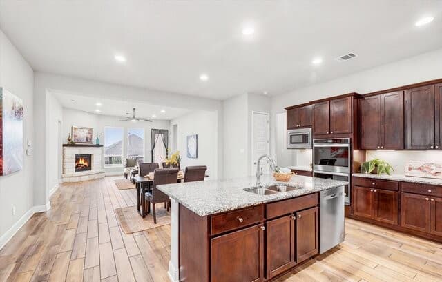 4-bedroom rental at 1079 Aidenbaum in San Antonio, TX — photo 4