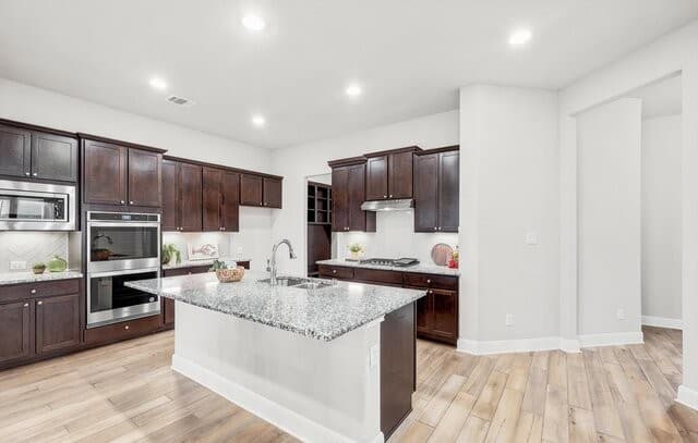 4-bedroom rental at 1079 Aidenbaum in San Antonio, TX — photo 5