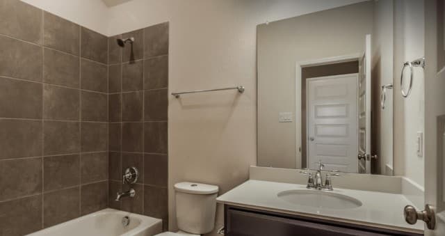 3-bedroom rental at 6442 Comanche Moon in San Antonio, TX — photo 5