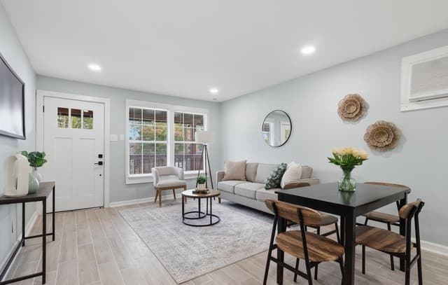 3-bedroom rental at 111 Odis in San Antonio, TX — photo 2