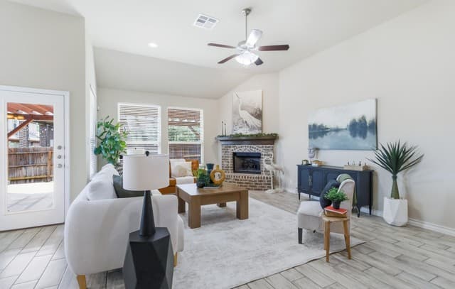 4-bedroom rental at 7611 Goldstrike in San Antonio, TX — photo 3