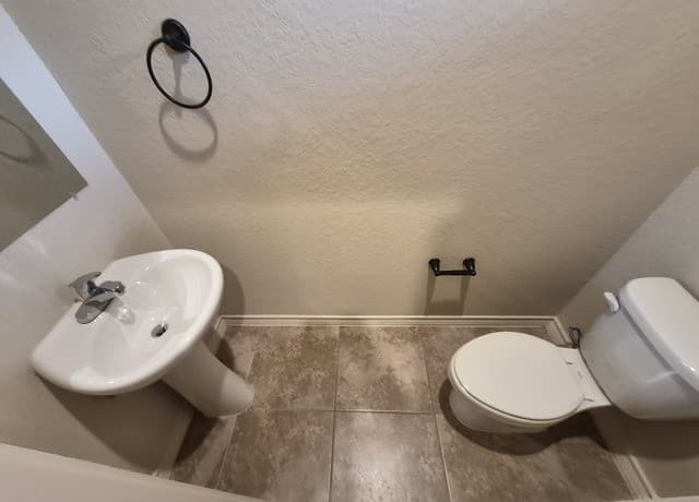 rental at 6407 Luglio Ln in San Antonio, TX — photo 3