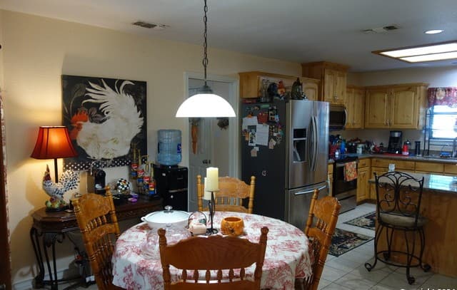 4-bedroom rental at 139 Champions Blvd in La Vernia, TX — photo 5