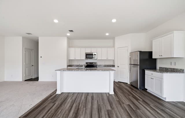 4-bedroom rental at 874 Barnacle Court in Adkins, TX — photo 2