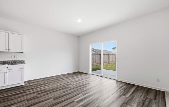 4-bedroom rental at 874 Barnacle Court in Adkins, TX — photo 5