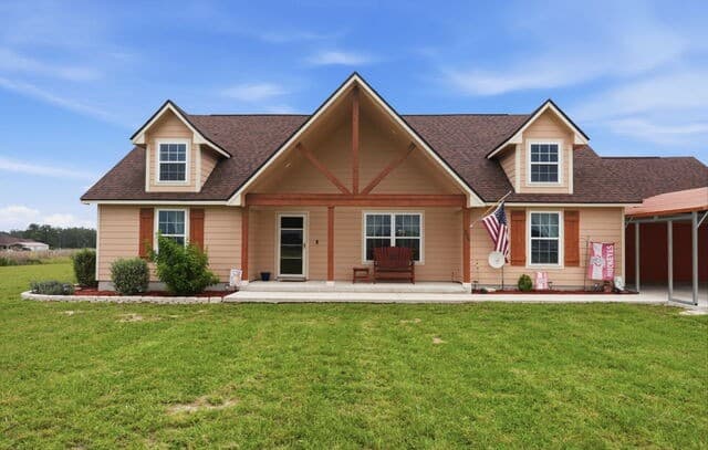 Home for sale at 239 Colt Trl in Natalia, TX — photo 2
