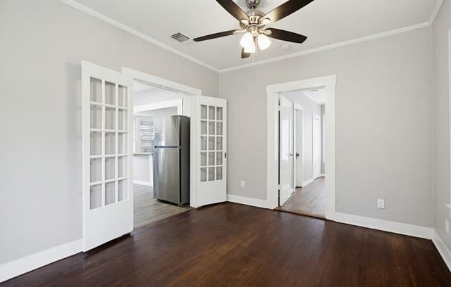 2-bedroom rental at 435 E Gerald Ave in San Antonio, TX — photo 5