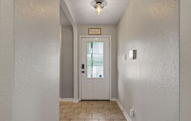 4-bedroom rental at 5514 Toledo Farm in San Antonio, TX — photo 3