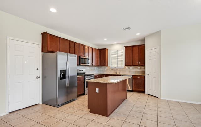 3-bedroom rental at 7619 Ponderosa Pine in Boerne, TX — photo 4