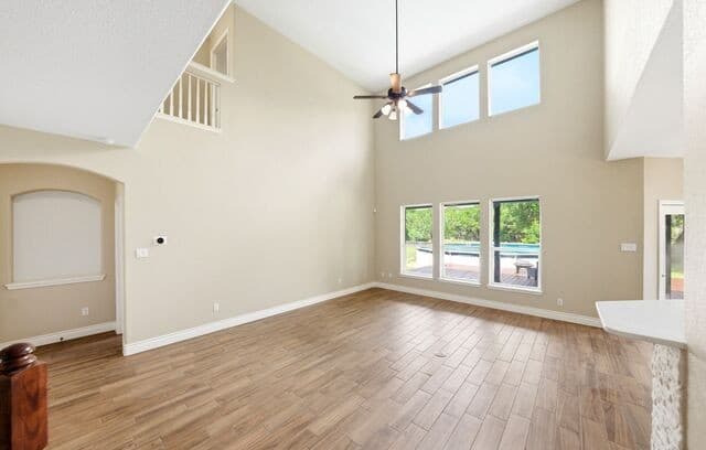 5-bedroom rental at 28130 George Obrien in San Antonio, TX — photo 3